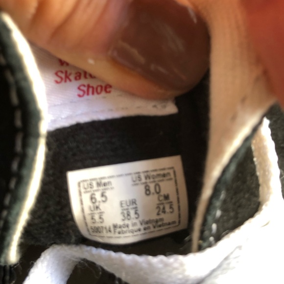 Vans Canvas Skate Shoes. - Picture 4 of 6